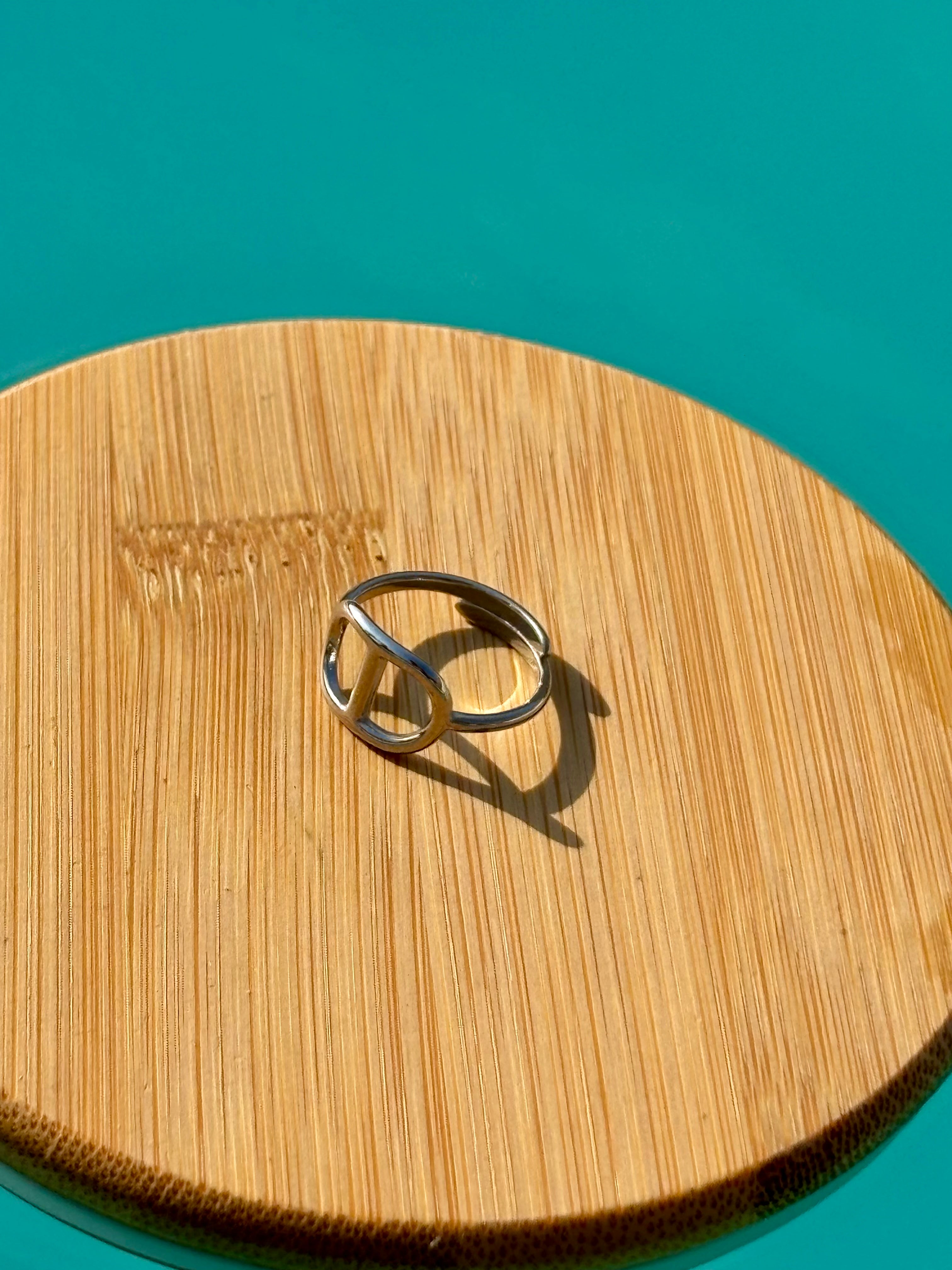 Bague élégante