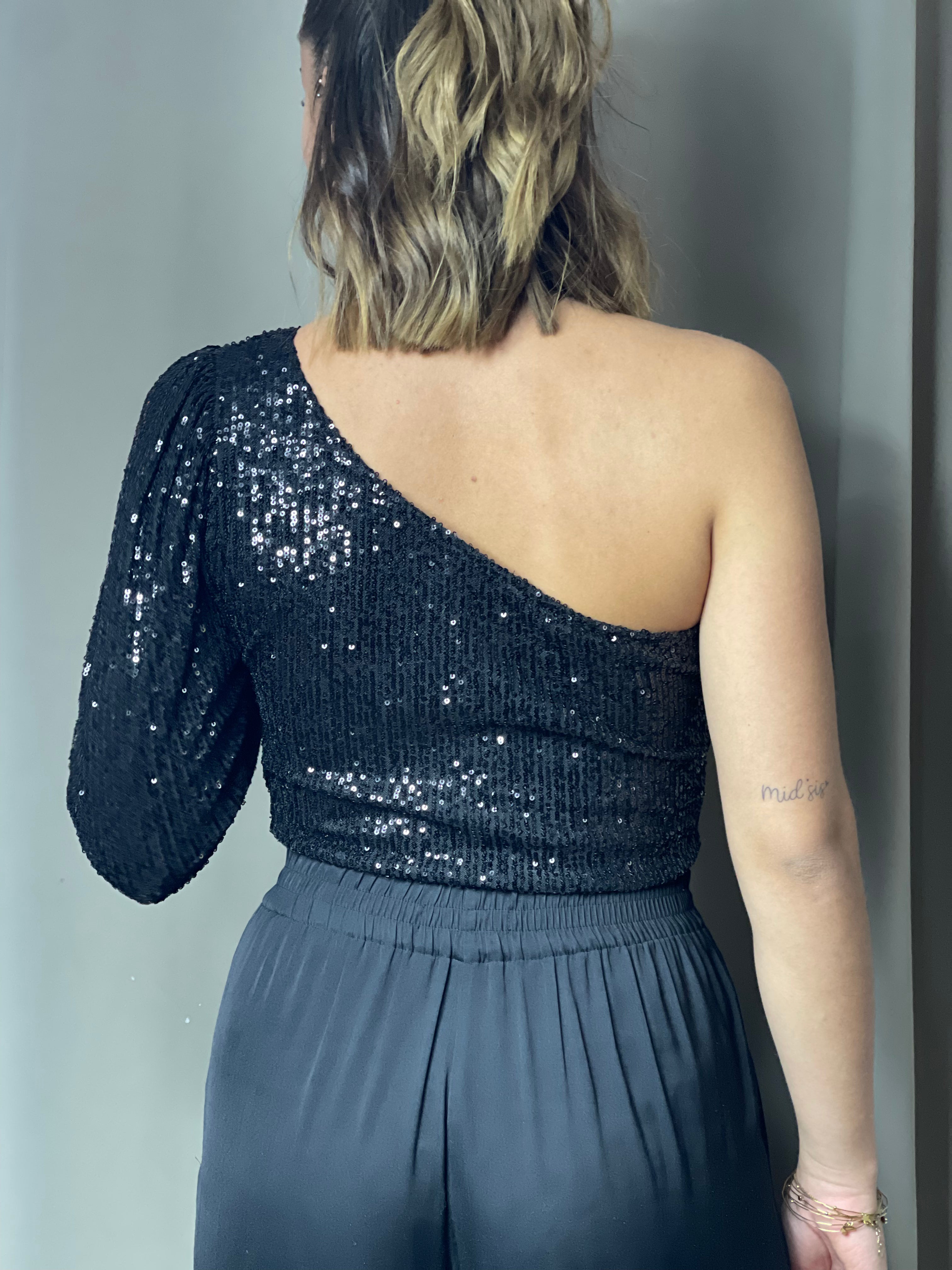 Haut asymétrique Elena